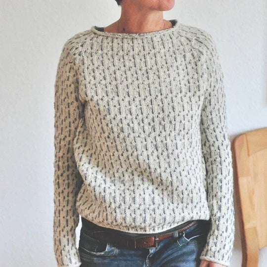 Victoria | Elegant Gray Sweater with Boat Neck