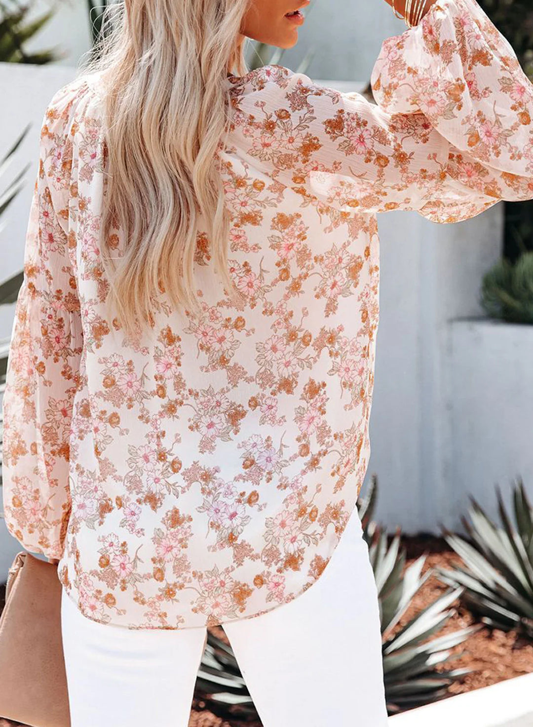 Isabella - Elegant Floral Blouse