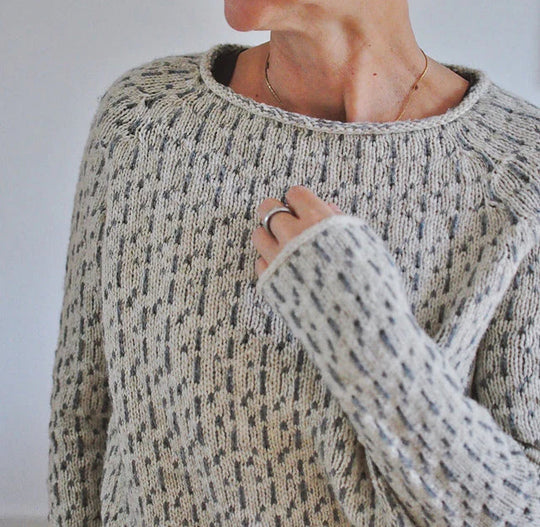 Victoria | Elegant Gray Sweater with Boat Neck